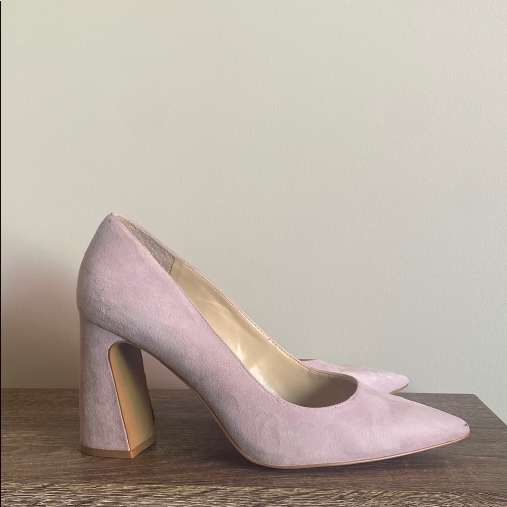 VINCE CAMUTO SUEDE BLOCK HEELS - ABLEEN
